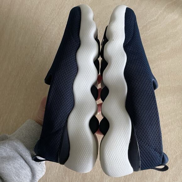 Skechers Massage Fit Sneakers - Picture 5 of 10